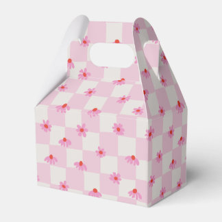 Soft Pink Daisy Checkerboard Floral Pattern フェイバーボックス