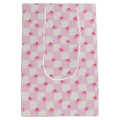 Soft Pink Daisy Checkerboard Floral Pattern ミディアムペーパーバッグ (裏面)