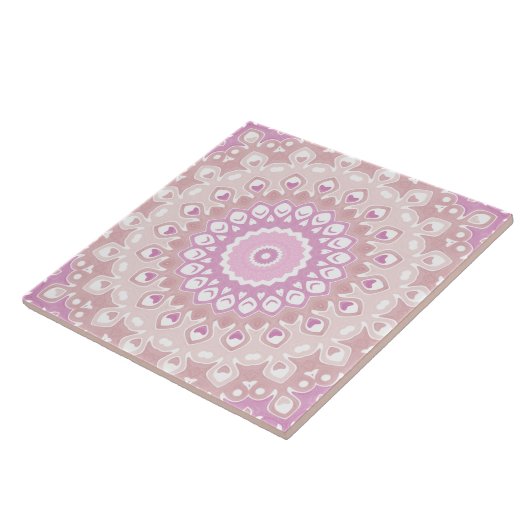 Soft Pink Mandala with Heart and Petal Motifs タイル (側面)
