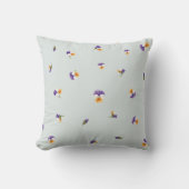 Soft Sage White Purple Viola Floral Pattern クッション (正面)