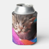 Soft Sleepy Newborn Kitten Phototgraph 缶クーラー (缶正面)