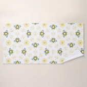 Soft Watercolor Floral Tile Pattern バスタオル (バスタオル)