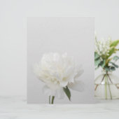 Soft white minimalist peony scrapbook paper (スタンド正面)