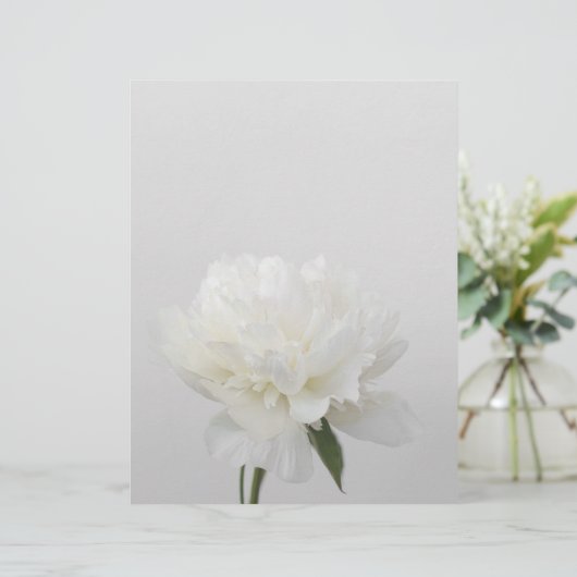 Soft white minimalist peony scrapbook paper (スタンド正面)