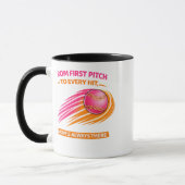 Softball Mom Mug – From First Pitch to Every Hit M マグカップ (左)