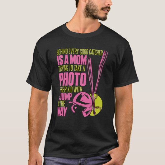 Softball Mom Pitcher Batter Catcher Softball Tシャツ (正面)