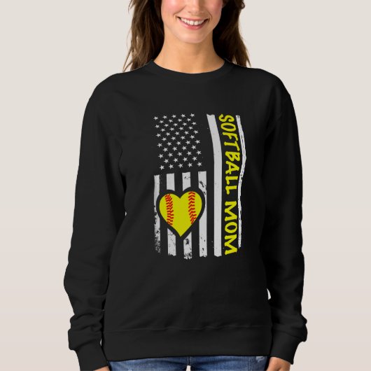 Softball Mom USA Flag Heart   スウェットシャツ (正面)