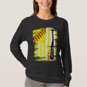 Softball Softball Player US Flag Themed Sport Coac Tシャツ (正面)