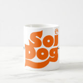 Soi犬の基礎ロゴのオレンジ コーヒーマグカップ (中央)