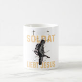 Soldier 2This Soldier Loves Jesus コーヒーマグカップ (中央)