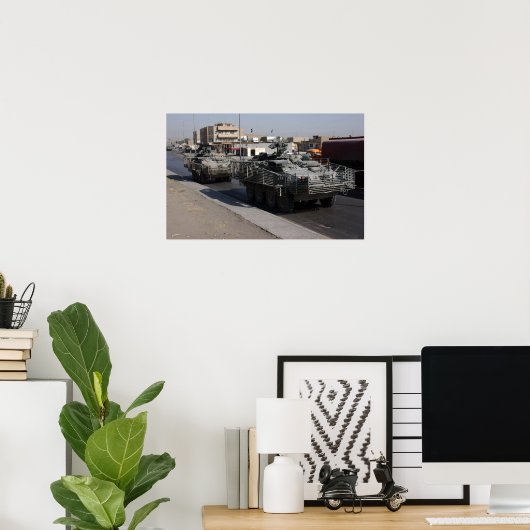 soldiers patrolling ポスター (ホームオフィス)