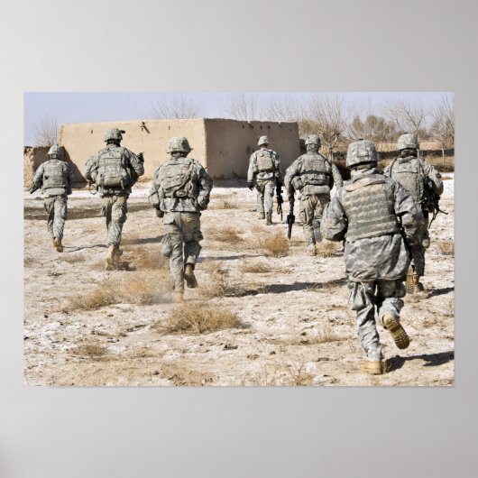 soldiers respond to a small arms attack ポスター (正面)