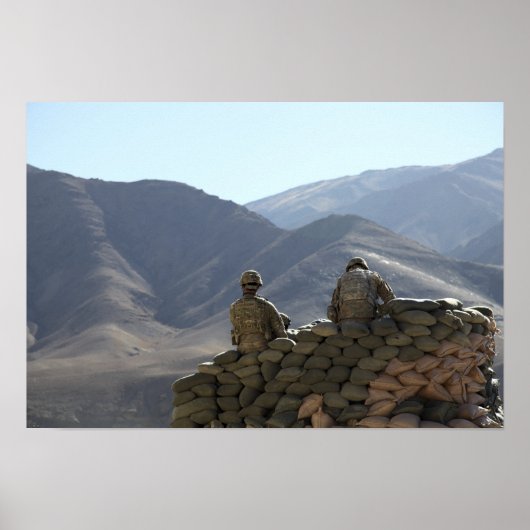 soldiers run communications equipment ポスター (正面)