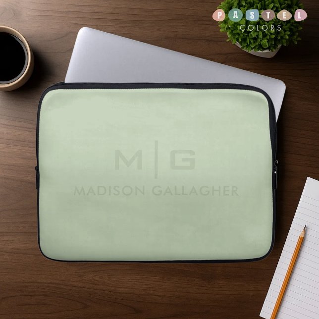 Solid Soft Light Pastel Sage Moss Green Color ラップトップスリーブ (Solid Soft Light Pastel Sage Moss Green Color Laptop Sleeve
)