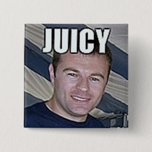 Solomonの"水分が多い"ボタン 缶バッジ (正面)