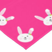 Some Bunnyは1つの可愛いウサギ1番目の誕生日パーティー テーブルクロス (アングル)