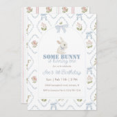 Some Bunny Blue Floral Stripe 1st Birthday 招待状 (正面/裏面)
