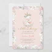 Some Bunny Is On The Way Baby Shower 招待状 (正面)