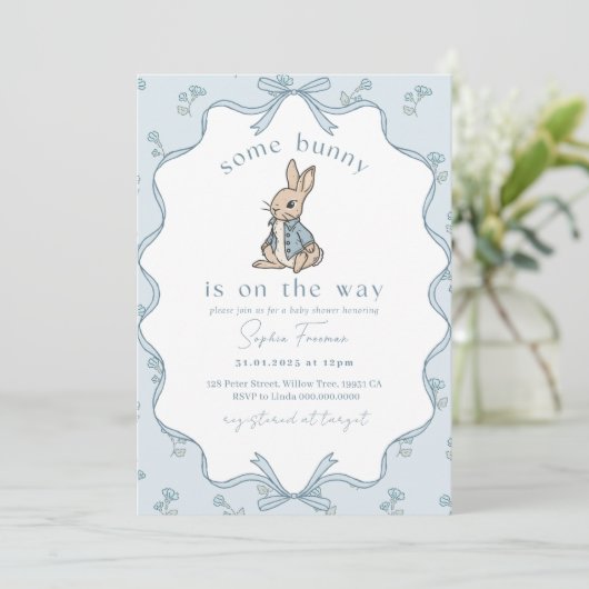 Some Bunny is on the Way Baby Shower Invite. Rusti 招待状 (スタンド正面)