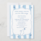 Some Bunny Is On The Way Whimsical Boy Baby Shower 招待状 (正面)