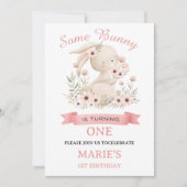 Some Bunny Is Turning One 女の子1歳の誕生日招待状 招待状 (正面)