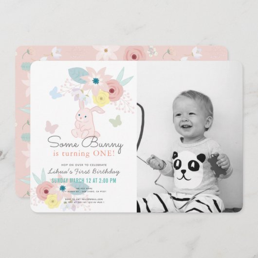 Some Bunny Pinkフローラ写真1st Birthday 招待状 (正面/裏面)