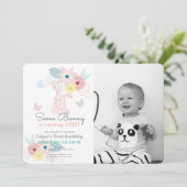 Some Bunny Pinkフローラ写真1st Birthday 招待状 (スタンド正面)