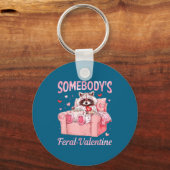 Somebody's Feral Valentine Cute Raccoon Xoxo Valen キーホルダー (正面)
