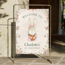 Somebunnyは1歳の誕生日お祝いウェルカムサイン