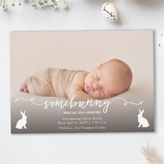 Somebunny Has Arrived Baby Photo Announcement カード