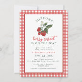 Someone Berry Sweet Gingham Baby Shower Invitation 招待状 (正面)