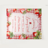 Someone Berry Sweet Is On The Way Baby Shower タペストリー (正面(横))