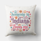 Someone in Indiana Loves Me Boho Hippie Design クッション (裏面)