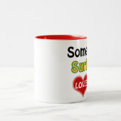 Someone in Suriname loves me ツートーンマグカップ (中央)