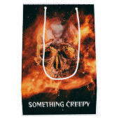 Something Creepy. Flaming skull in space ミディアムペーパーバッグ (裏面)