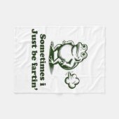 Sometimes I Just Be Farting Frog Humor Funny Fart  フリースブランケット (正面(横))
