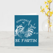 Sometimes I Just Be Farting Funny Raccoon Humor Gr カード (黄色い花)