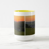 Sonnenuntergang im Siegerland, Gernsdorf 444 ml マグカップ (中央)