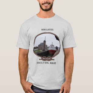 Sooはロープが付いているワイシャツを締めます Tシャツ