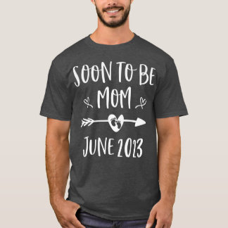 Soon To Be Mom Est June 2023 Pregnancy Announcemen Tシャツ
