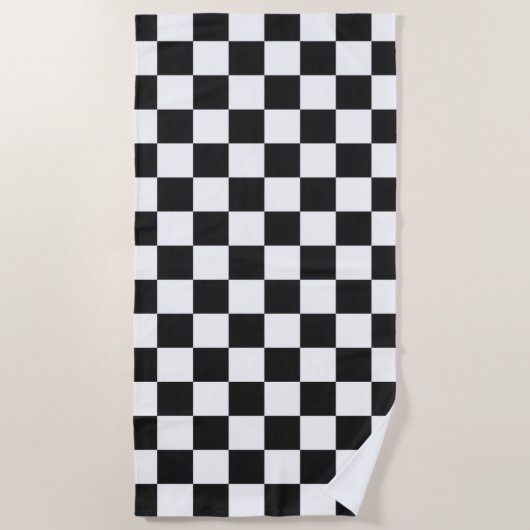 Sophisticated Black and White Checkered Pattern ビーチタオル (正面)