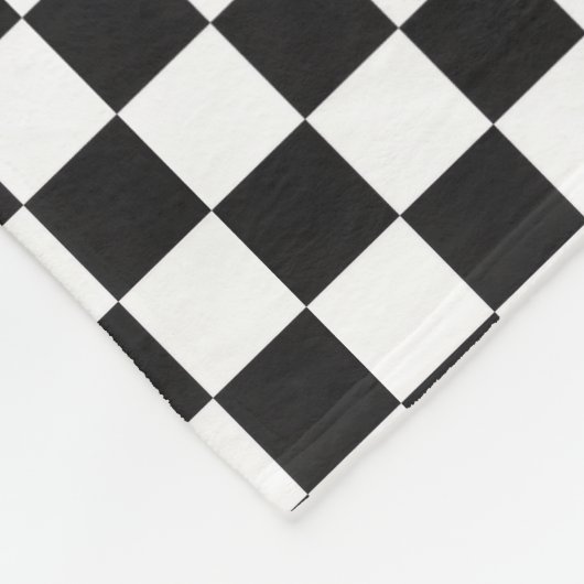 Sophisticated Black and White Checkered Pattern フリースブランケット (角)