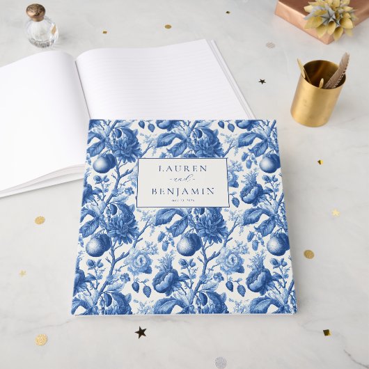 Sophisticated Blue Floral Porcelain ゲストブック (正面見開き)