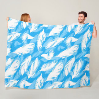 Sophisticated Feather Design On A Bright Blue  フリースブランケット