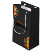 Sophisticated Floral Design Black Orange Flowers スモールペーパーバッグ (裏面アングル)