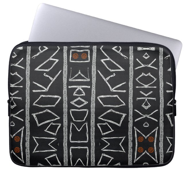 Sophisticated Luxury African Caribbean Mudcloth ラップトップスリーブ (正面)
