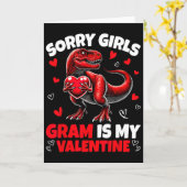 Sorry Girls Gram Is My Valentine Dinosaur Holding  カード (黄色い花)