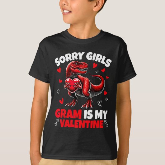 Sorry Girls Gram Is My Valentine Dinosaur Holding  Tシャツ (正面)