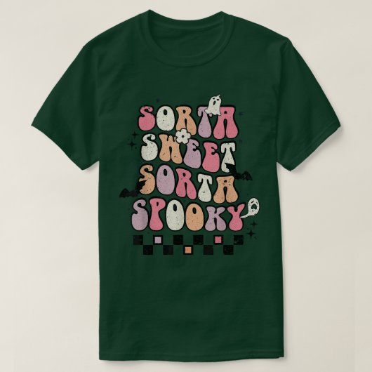Sorta Sweet Sorta Spooky Retro Groovy Funny Hallow Tシャツ (デザイン正面)