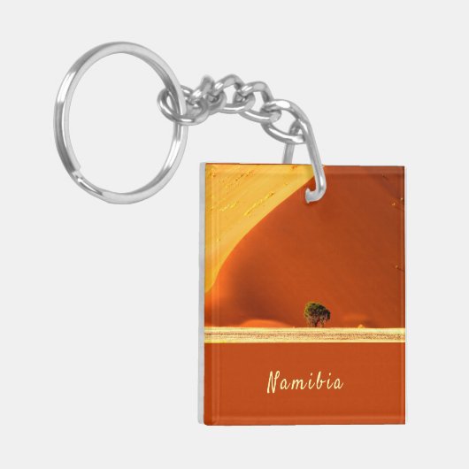 Sossusvlei写真のナミビア赤い砂丘と文字 キーホルダー (正面左)